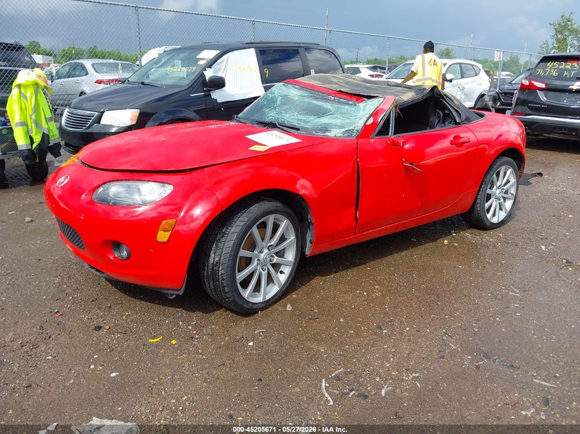 2007 Mazda Mx-5 VIN JM1NC25F270136386 IAAI salvage auction — ROLLOVER, Salvage (Ohio), sold $25 on 2026-07-29 (photo 2)