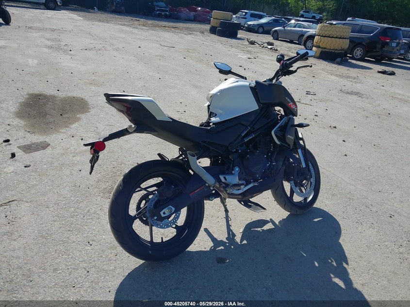 2025 Cf moto 450nk VIN LCEPESLB9S6002001 IAAI salvage auction — FRONT END, Salvage (New Hampshire), sold $25 on 2026-09-16 (photo 4)