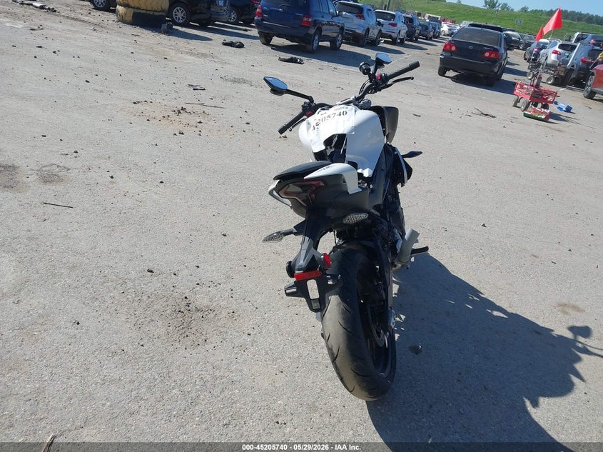 2025 Cf moto 450nk VIN LCEPESLB9S6002001 IAAI salvage auction — FRONT END, Salvage (New Hampshire), sold $25 on 2026-09-16 (photo 6)