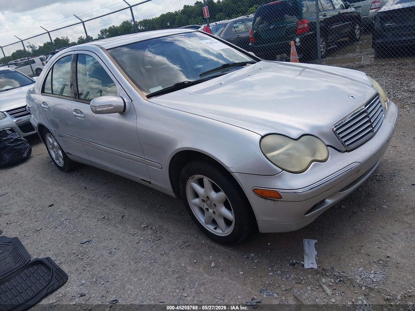 2001 Mercedes-benz C-klasse VIN WDBRF61J41F087995 IAAI salvage auction — NORMAL WEAR, Original (Kentucky), sold $225 on 2026-07-29 (photo 1)