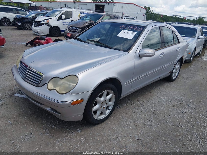 2001 Mercedes-benz C-klasse VIN WDBRF61J41F087995 IAAI salvage auction — NORMAL WEAR, Original (Kentucky), sold $225 on 2026-07-29 (photo 2)
