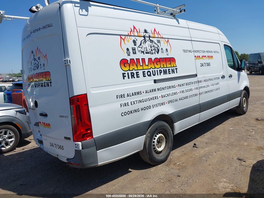 2020 Mercedes-benz Sprinter VIN W1Y40CHY4LT029013 IAAI salvage auction — REAR END, Salvage Title, sold $13,000 on 2026-07-23 (photo 4)