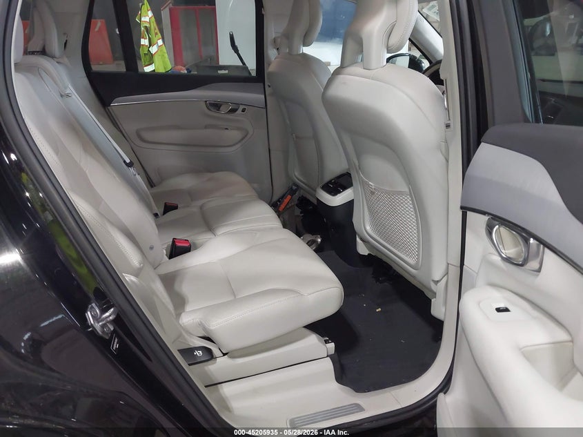 2021 Volvo Xc90 VIN YV4102PK5M1708457 IAAI salvage auction — LEFT SIDE, Salvage Title, sold $7,950 on 2026-07-29 (photo 8)