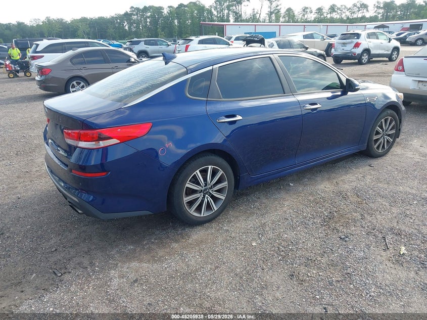 2019 Kia Optima VIN 5XXGT4L38KG373288 IAAI salvage auction — LEFT SIDE, Salvage Title, sold $1,250 on 2026-07-14 (photo 4)