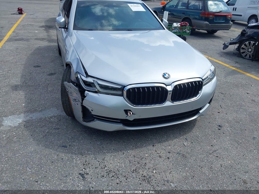 2021 BMW 5er VIN WBA53BH06MWW95193 IAAI salvage auction — RIGHT FRONT, Salvage Title, sold $12,000 on 2026-08-17 (photo 6)