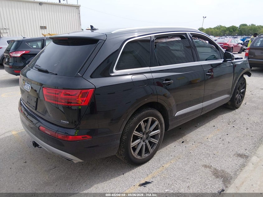 2019 Audi Q7 VIN WA1LHAF70KD034204 IAAI salvage auction — FRONT END, Salvage (Illinois), sold $3,225 on 2026-07-28 (photo 4)