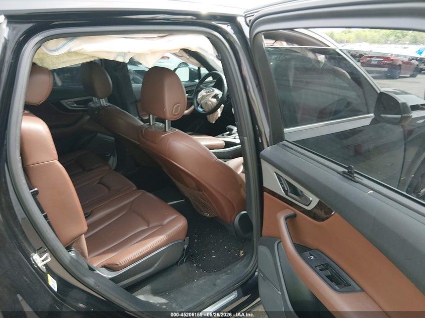 2019 Audi Q7 VIN WA1LHAF70KD034204 IAAI salvage auction — FRONT END, Salvage (Illinois), sold $3,225 on 2026-07-28 (photo 8)