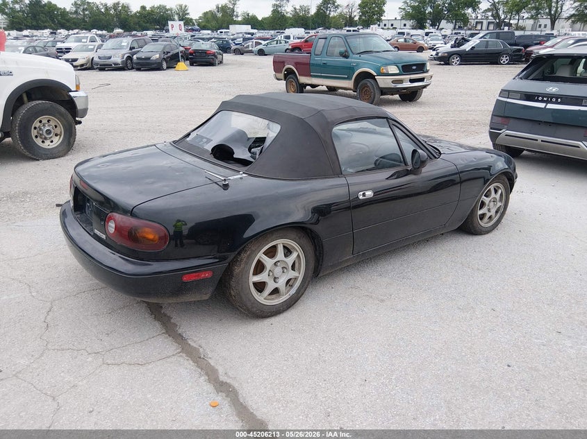 1996 Mazda Mx-5 miata VIN JM1NA353XT0700717 IAAI salvage auction — HAIL, Clear (Missouri), sold $700 on 2026-07-13 (photo 4)