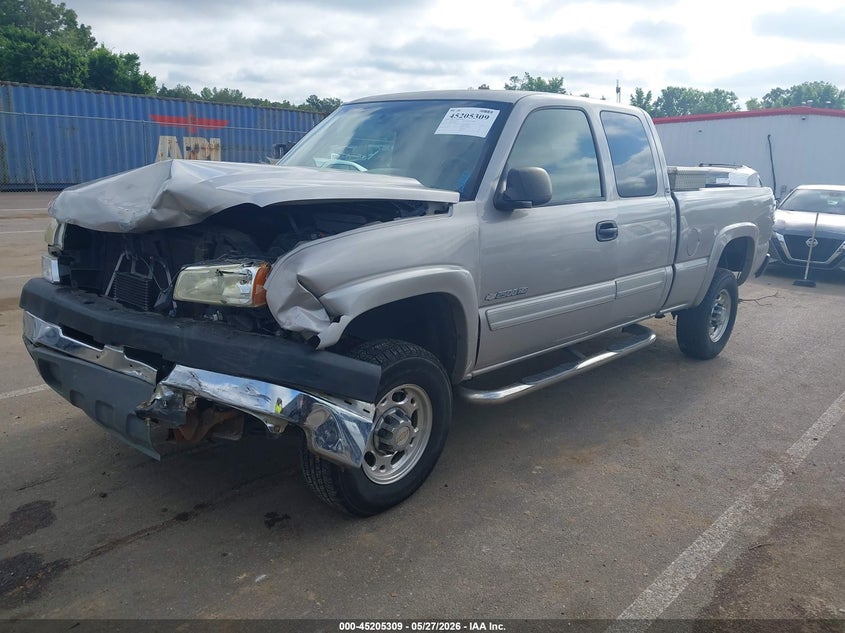 2005 Chevrolet Silverado 2500 VIN 1GCHC29U05E209518 IAAI salvage auction — LEFT FRONT, Salvage (Mississippi), sold $1,350 on 2026-07-09 (photo 2)