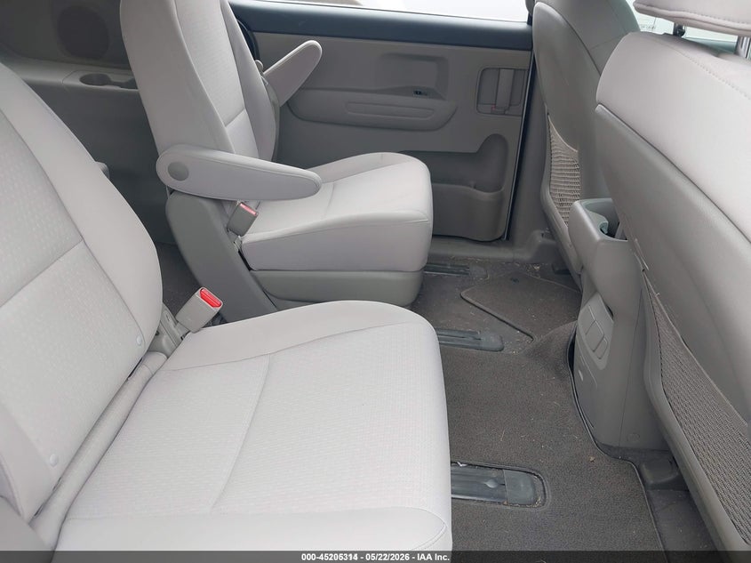 2018 Kia SEDONA VIN KNDMA5C1XJ6409816 IAAI salvage auction — SIDE, Sf97 (Texas), sold $15,050 on 2026-07-07 (photo 8)