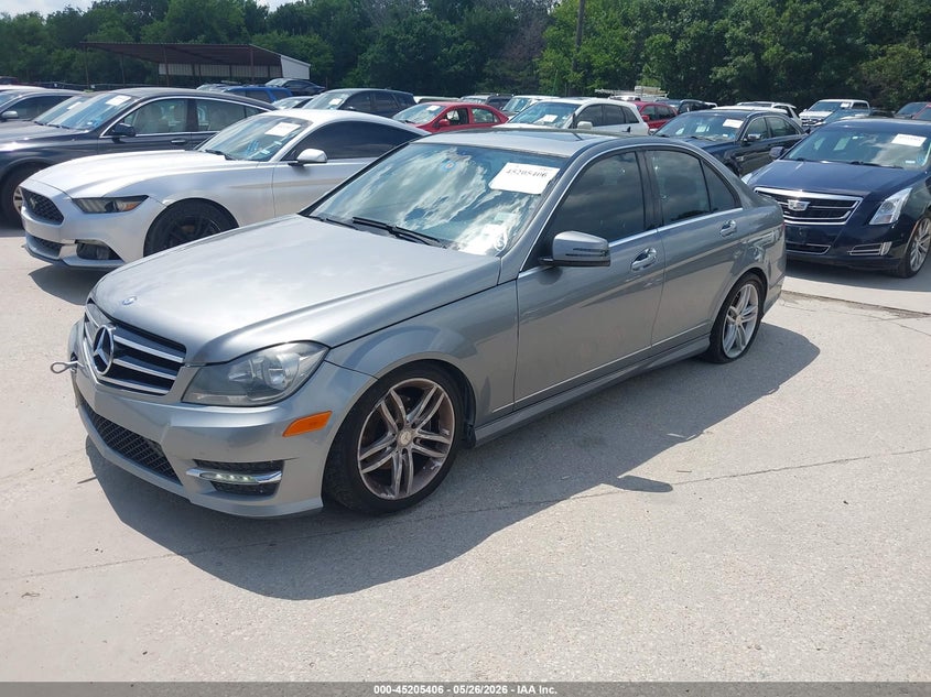 2014 Mercedes-benz C-klasse VIN WDDGF4HBXEG216565 IAAI salvage auction — NORMAL WEAR, Clear (Texas), sold $850 on 2026-08-03 (photo 2)