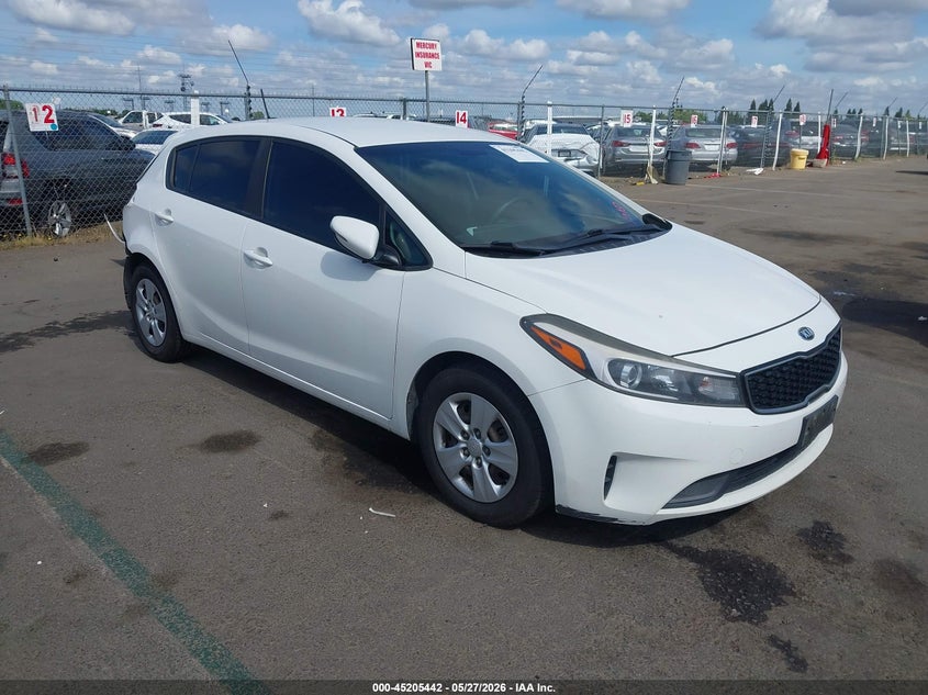 2017 Kia Forte VIN KNAFK5A88H5678562 IAAI salvage auction — REAR END, Salvage Title, sold $1,375 on 2026-07-08 (photo 1)