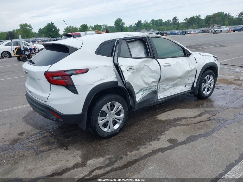 2024 Chevrolet Trax VIN KL77LFE22RC177368 IAAI salvage auction — ROLLOVER, Salvage (Indiana), sold $1,875 on 2026-07-24 (photo 4)