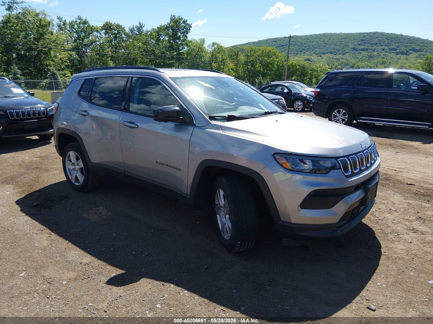 2022 Jeep Compass VIN 3C4NJDBB5NT230510 IAAI salvage auction — SIDE, Salvage Title, sold $4,650 on 2026-07-24 (photo 1)