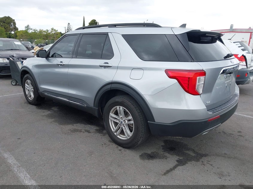 2023 Ford Explorer VIN 1FMSK8DH4PGB71042 IAAI salvage auction — SIDE, Salvage (California), sold $8,200 on 2026-07-09 (photo 3)