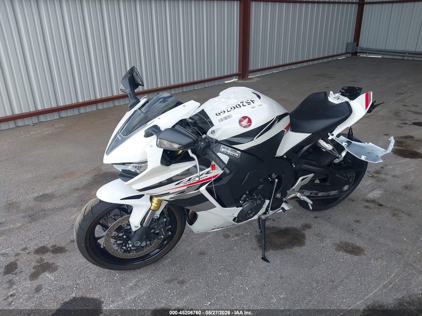 2026 Honda Cbr VIN JH2SC7712TK900261 IAAI salvage auction — ALL OVER, Salvage Title, sold $6,700 on 2026-07-29 (photo 2)