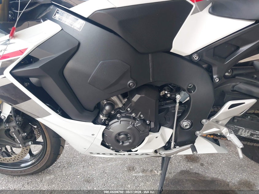 2026 Honda Cbr VIN JH2SC7712TK900261 IAAI salvage auction — ALL OVER, Salvage Title, sold $6,700 on 2026-07-29 (photo 9)