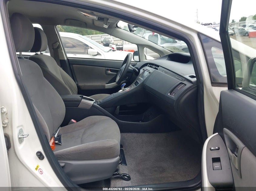 2014 Toyota Prius plug-in VIN JTDKN3DP0E3051040 IAAI salvage auction — RIGHT FRONT, Salvage (Georgia), sold $175 on 2026-07-22 (photo 5)