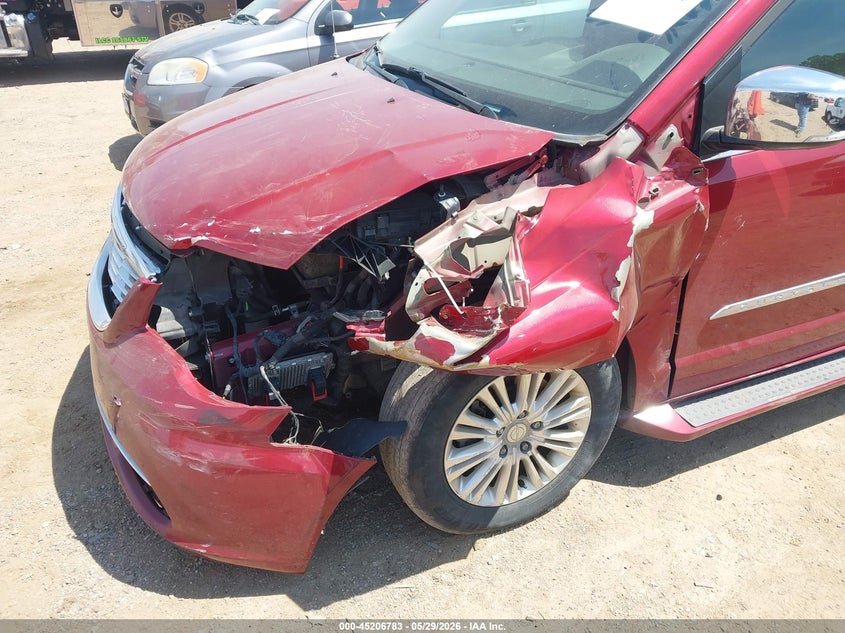 2014 Chrysler Town & country VIN 2C4RC1GG9ER408565 IAAI salvage auction — LEFT FRONT, Salvage Title, sold $450 on 2026-07-22 (photo 6)
