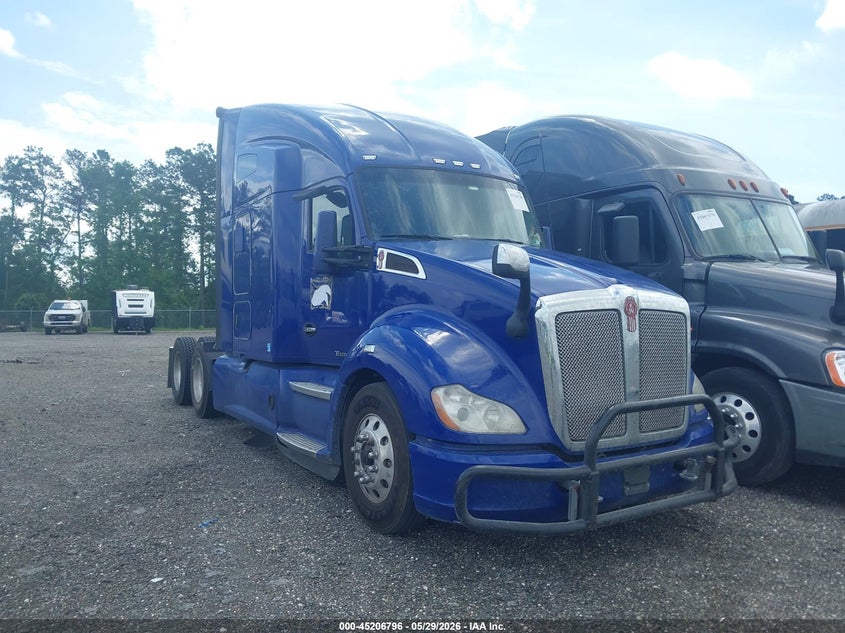 2021 Kenworth T680 VIN 1XKYD49X8MJ432029 — IAAI salvage auction photo