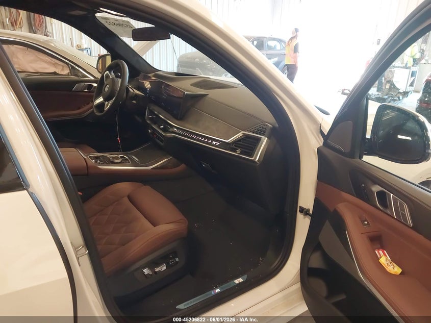 2026 BMW X7 VIN 5UX23EM02T9300600 IAAI salvage auction — FRONT END, Salvage Title, sold $30,500 on 2026-07-27 (photo 5)