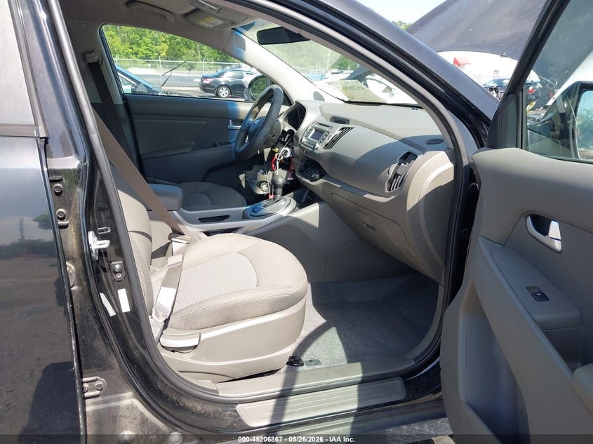 2016 Kia Sportage VIN KNDPB3AC7G7847764 IAAI salvage auction — FRONT END, Rebuildable (Florida), sold $2,075 on 2026-07-07 (photo 5)
