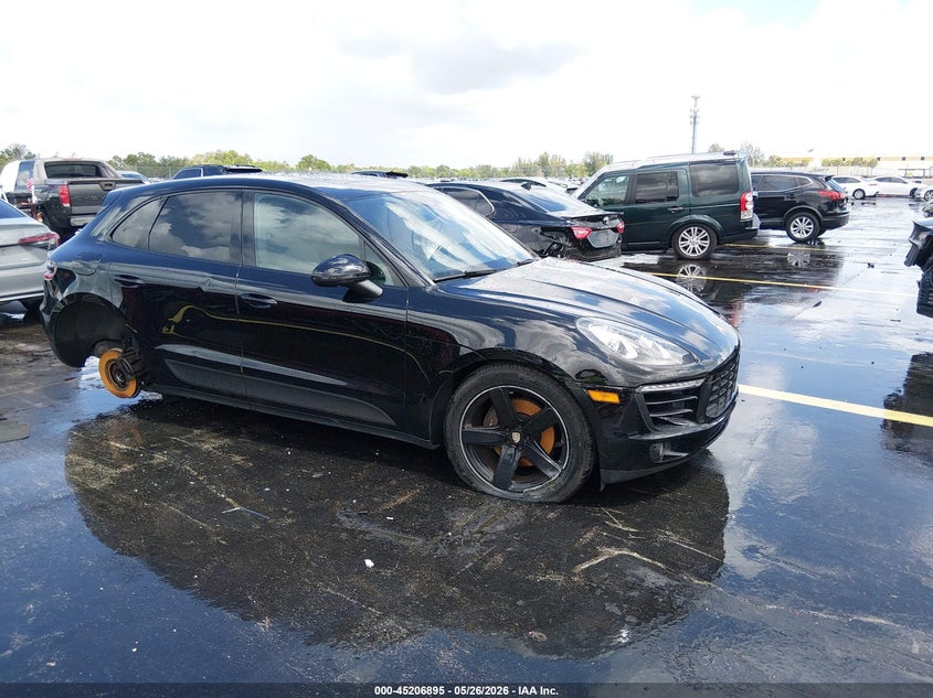 2018 Porsche Macan VIN WP1AA2A58JLB04905 IAAI salvage auction — LEFT SIDE, Rebuildable (Florida), sold $4,800 on 2026-08-11 (photo 1)
