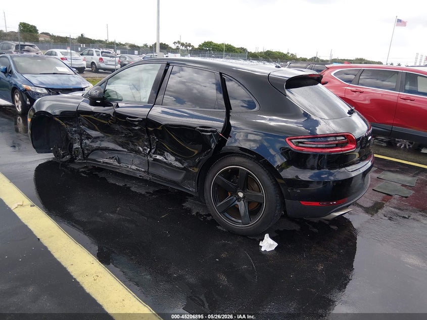 2018 Porsche Macan VIN WP1AA2A58JLB04905 IAAI salvage auction — LEFT SIDE, Rebuildable (Florida), sold $4,800 on 2026-08-11 (photo 3)