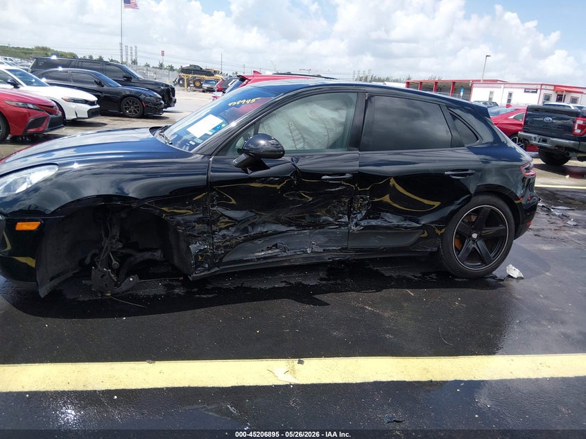2018 Porsche Macan VIN WP1AA2A58JLB04905 IAAI salvage auction — LEFT SIDE, Rebuildable (Florida), sold $4,800 on 2026-08-11 (photo 6)