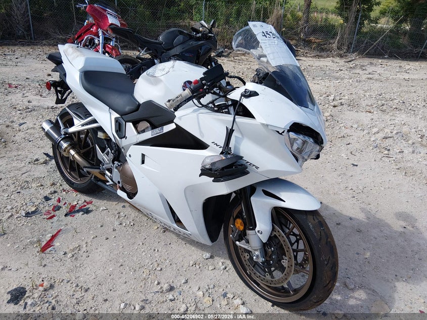 2015 Honda Vfr VIN JH2RC7956FK100212 IAAI salvage auction — FRONT & REAR, Salvage Title, sold $2,100 on 2026-07-07 (photo 1)