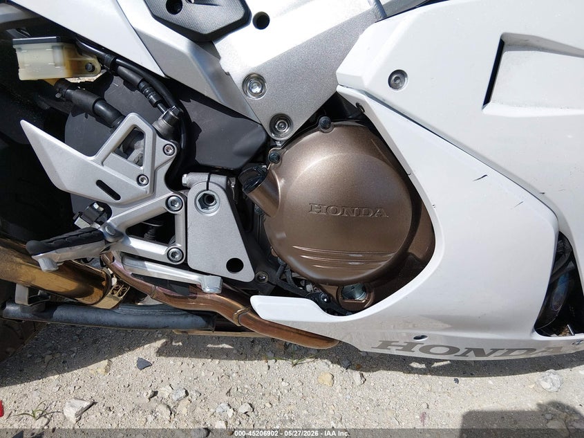 2015 Honda Vfr VIN JH2RC7956FK100212 IAAI salvage auction — FRONT & REAR, Salvage Title, sold $2,100 on 2026-07-07 (photo 8)