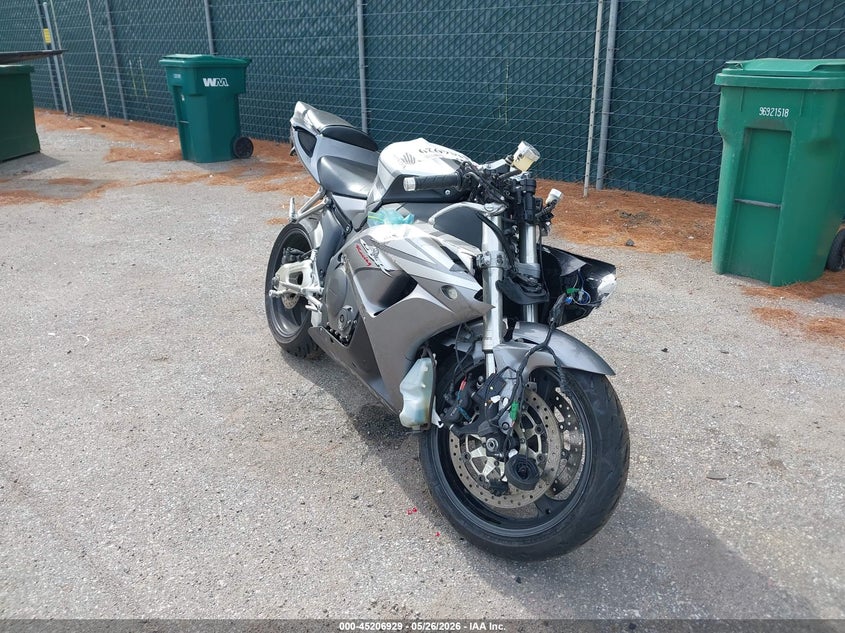 2006 Honda Cbr1000 VIN JH2SC57036M200561 IAAI salvage auction — FRONT END, Salvage (Indiana), sold $1,200 on 2026-07-15 (photo 1)
