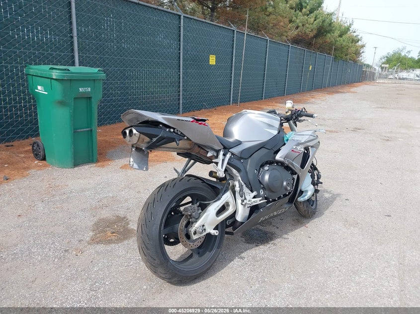 2006 Honda Cbr1000 VIN JH2SC57036M200561 IAAI salvage auction — FRONT END, Salvage (Indiana), sold $1,200 on 2026-07-15 (photo 4)
