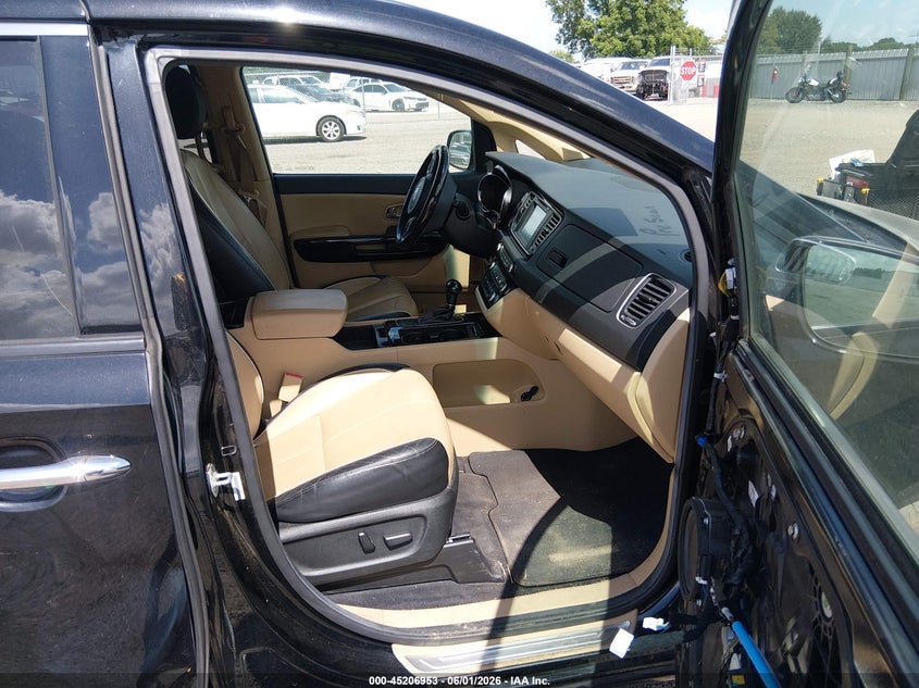 2015 Kia SEDONA VIN KNDME5C13F6026165 IAAI salvage auction — SIDE, Salvage Title, sold $2,000 on 2026-07-15 (photo 5)