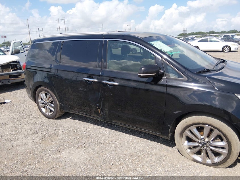2015 Kia SEDONA VIN KNDME5C13F6026165 IAAI salvage auction — SIDE, Salvage Title, sold $2,000 on 2026-07-15 (photo 6)