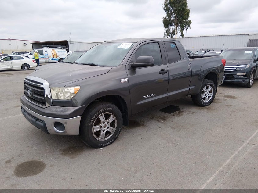 2011 Toyota Tundra VIN 5TFRY5F14BX104725 IAAI salvage auction — RIGHT SIDE, Salvage (California), sold $7,050 on 2026-07-13 (photo 2)