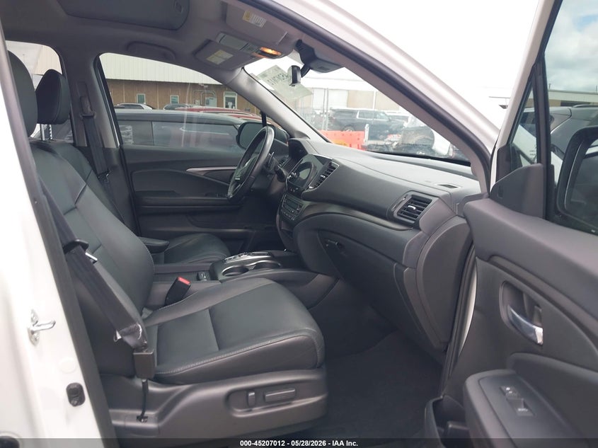 2022 Honda Pilot VIN 5FNYF6H53NB018747 IAAI salvage auction — REAR END, Salvage Title, sold $10,100 on 2026-08-01 (photo 5)
