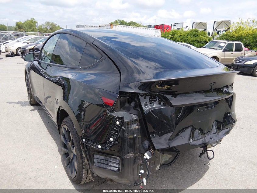 2021 Tesla Model y VIN 5YJYGDEEXMF139036 IAAI salvage auction — REAR END, Wait Title, sold $11,200 on 2026-09-13 (photo 3)