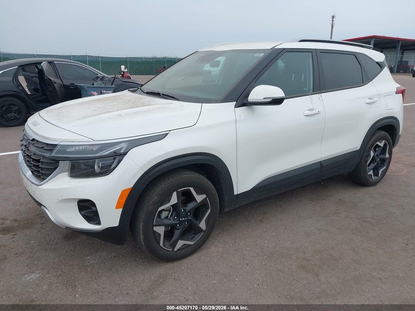 2025 Kia Seltos VIN KNDEU2AA9S7687146 IAAI salvage auction — HAIL, Salvage Title, sold $10,000 on 2026-08-18 (photo 2)