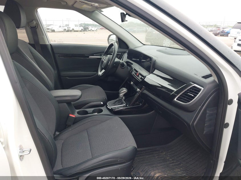 2025 Kia Seltos VIN KNDEU2AA9S7687146 IAAI salvage auction — HAIL, Salvage Title, sold $10,000 on 2026-08-18 (photo 5)