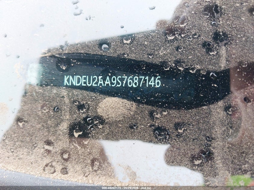 2025 Kia Seltos VIN KNDEU2AA9S7687146 IAAI salvage auction — HAIL, Salvage Title, sold $10,000 on 2026-08-18 (photo 9)