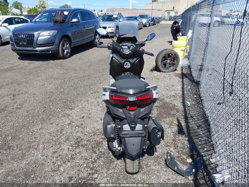 2023 Yamaha VIN MH3SH22Y0PK001763 IAAI salvage auction — FRONT END, Salvage Title, sold $1,200 on 2026-07-28 (photo 6)
