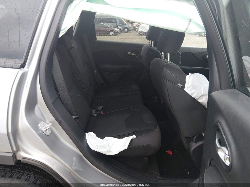 2015 Jeep Cherokee VIN 1C4PJLCB4FW723186 IAAI salvage auction — FRONT END, Salvage Title, sold $250 on 2026-07-22 (photo 8)
