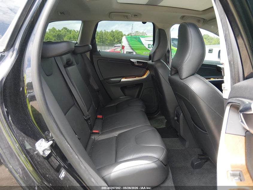 2017 Volvo Xc60 VIN YV449MRU4H2215804 IAAI salvage auction — FRONT END, Salvage (Tennessee), sold $2,600 on 2026-07-29 (photo 8)