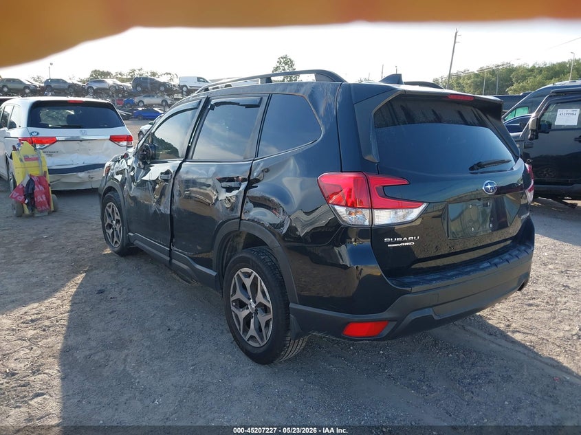 2019 Subaru Forester VIN JF2SKAEC7KH547588 IAAI salvage auction — ROLLOVER, Rebuildable (Florida), sold $1,325 on 2026-07-21 (photo 3)