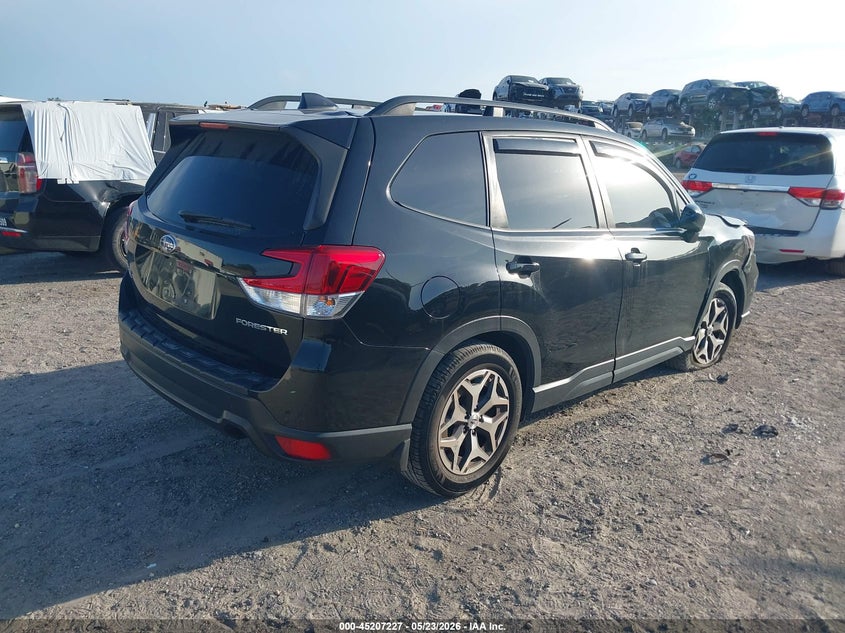 2019 Subaru Forester VIN JF2SKAEC7KH547588 IAAI salvage auction — ROLLOVER, Rebuildable (Florida), sold $1,325 on 2026-07-21 (photo 4)