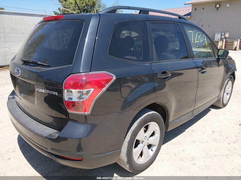 2014 Subaru Forester VIN JF2SJAEC5EH423925 IAAI salvage auction — UNKNOWN, Salvage Title, sold $550 on 2026-07-29 (photo 4)