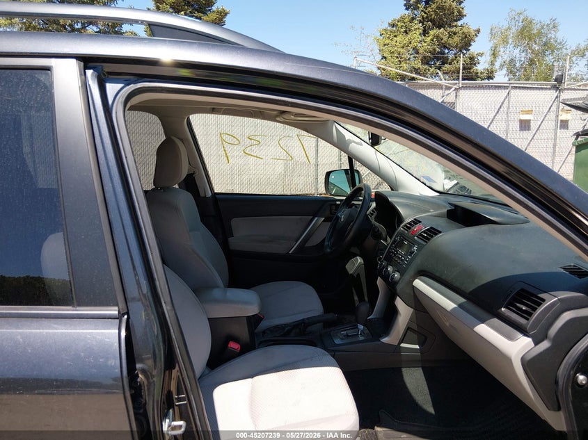 2014 Subaru Forester VIN JF2SJAEC5EH423925 IAAI salvage auction — UNKNOWN, Salvage Title, sold $550 on 2026-07-29 (photo 5)