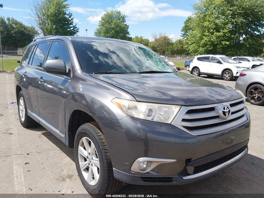 2012 Toyota Highlander VIN 5TDBK3EH1CS095446 IAAI salvage auction — STORM DAMAGE, Salvage Title, sold $2,950 on 2026-07-27 (photo 1)