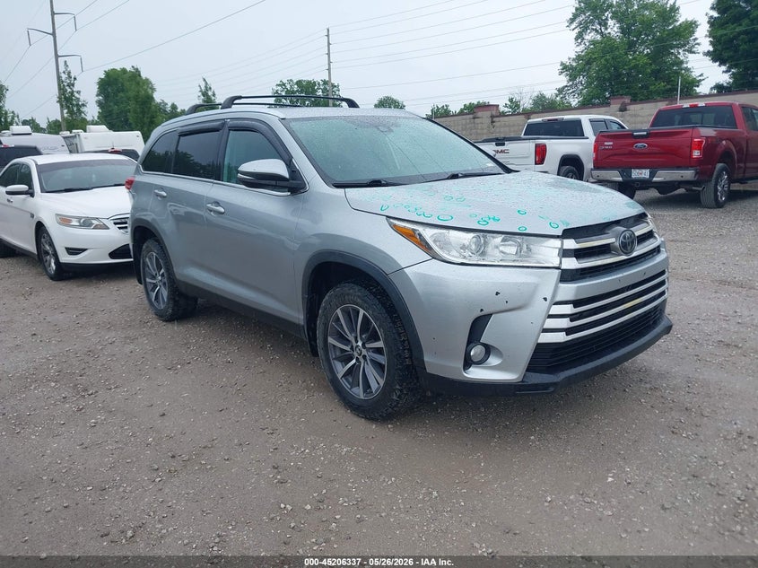 2019 Toyota Highlander VIN 5TDJZRFH2KS597499 IAAI salvage auction — HAIL, Clear (Missouri), sold $13,500 on 2026-07-13 (photo 1)